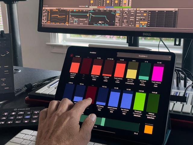 Knobbler - The Pursuit of an Auto-Labeling Control Surface for Ableton Live